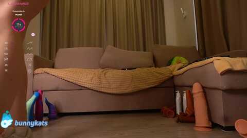 katy_doll_19 @ myfreecams on 20231206