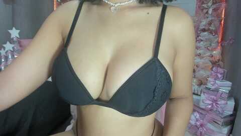megansan @ myfreecams on 20231206