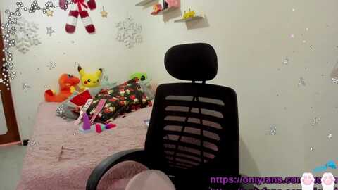 niicki @ myfreecams on 20231206