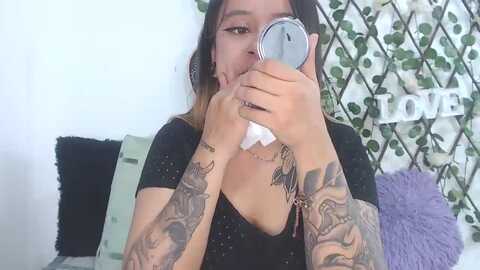 sammy_juteux @ myfreecams on 20231206
