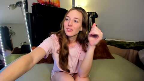 she_is_sam @ myfreecams on 20231206