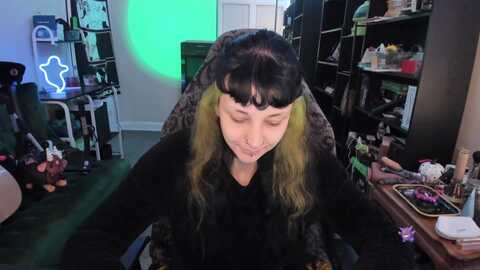 yourdruidess @ myfreecams on 20231206