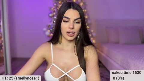 bustymiaaa @ myfreecams on 20231207