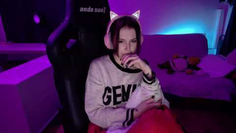 crybabykys @ myfreecams on 20231207