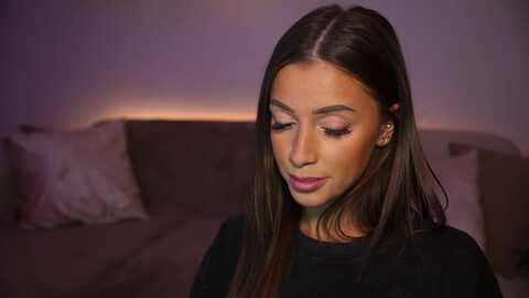 emma_ruby @ myfreecams on 20231207