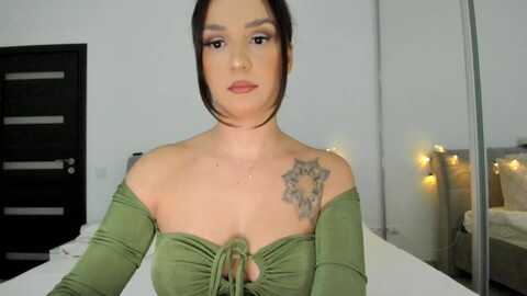 eve___ @ myfreecams on 20231207