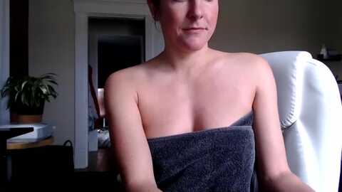 farmgirl__ @ myfreecams on 20231207