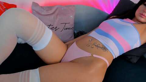 misslola__ @ myfreecams on 20231207