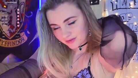 ronnie_ @ myfreecams on 20231207