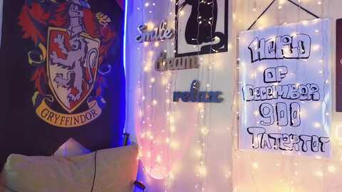 ronnie_ @ myfreecams on 20231207