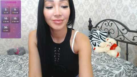 vivian_charm @ myfreecams on 20231207