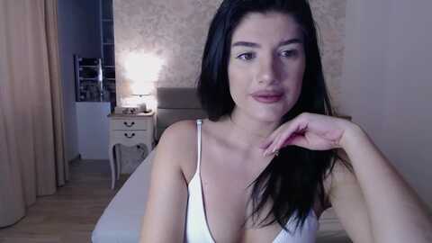 angelafaye @ myfreecams on 20231208