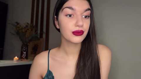 bowtorina @ myfreecams on 20231208
