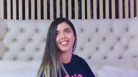 clairejenner @ myfreecams on 20231208