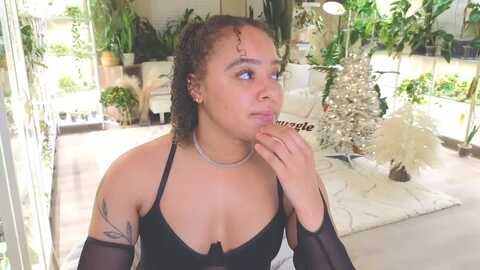 doseofivy @ myfreecams on 20231208