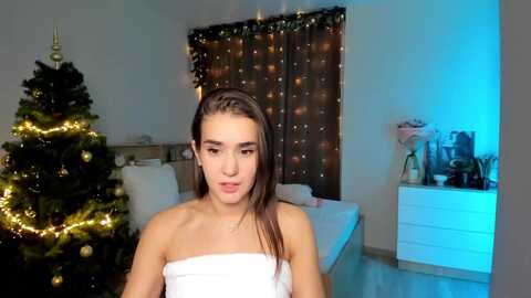 ellies_smile @ myfreecams on 20231208