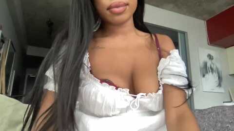 emiliabrooks @ myfreecams on 20231208