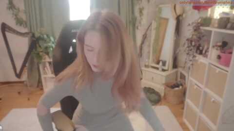 forest_nymph @ myfreecams on 20231208