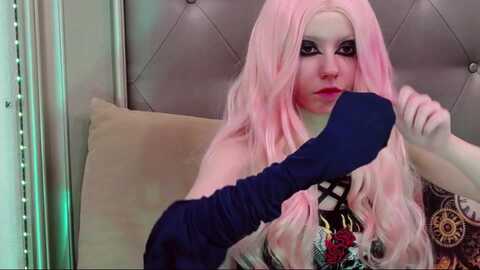 freyagold @ myfreecams on 20231208