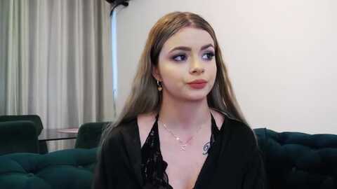 kailyn_moen @ myfreecams on 20231208