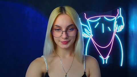 kissismimy @ myfreecams on 20231208
