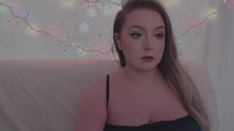 libbyxdoe @ myfreecams on 20231208