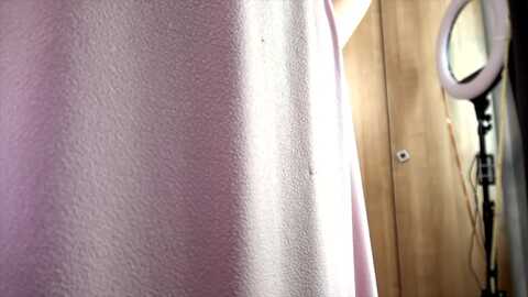 linda69sexy @ myfreecams on 20231208