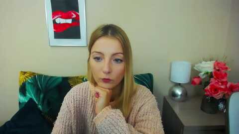 nataliekiss @ myfreecams on 20231208