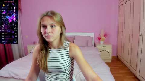 rarebuterfly @ myfreecams on 20231208