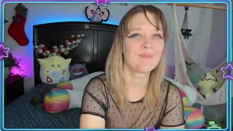 seeellieplay1 @ myfreecams on 20231208