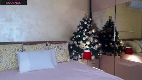 busty_cristal @ myfreecams on 20231209