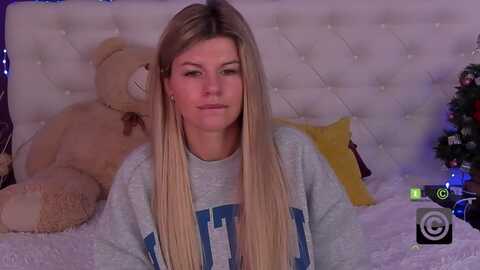 dominica_mini @ myfreecams on 20231209