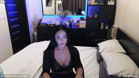 endlesssjoy @ myfreecams on 20231209