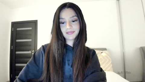 eve___ @ myfreecams on 20231209