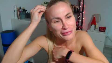 hrystina_ @ myfreecams on 20231209
