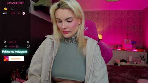 jennyquenn @ myfreecams on 20231209