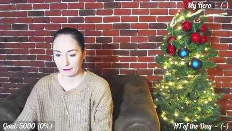 quinniesmile @ myfreecams on 20231209