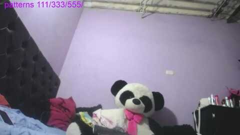 roxana_06 @ myfreecams on 20231209