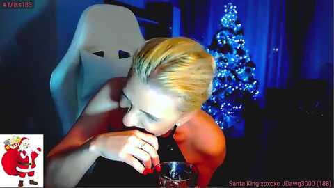 sunnyqueen @ myfreecams on 20231209