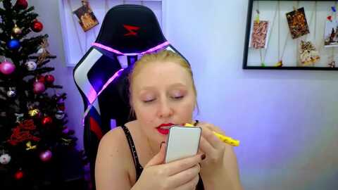 yabada_badu @ myfreecams on 20231209