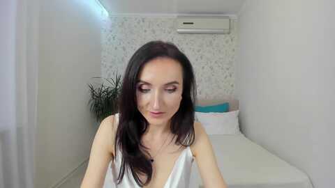 yuliya__28 @ myfreecams on 20231209
