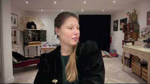 agenttease @ myfreecams on 20231210