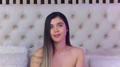 clairejenner @ myfreecams on 20231210