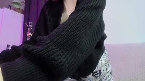 crybabykys @ myfreecams on 20231210