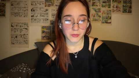 emiliaaaaa @ myfreecams on 20231210