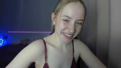 hannaharperr @ myfreecams on 20231210