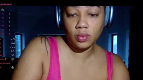 honeybusty69 @ myfreecams on 20231210