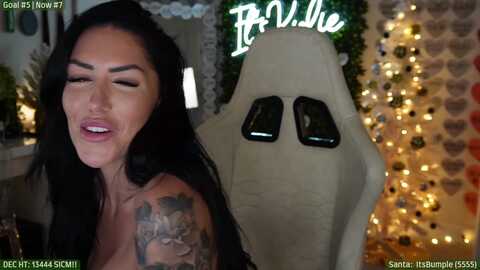 itskylieeh @ myfreecams on 20231210