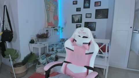 mia_mimi @ myfreecams on 20231210