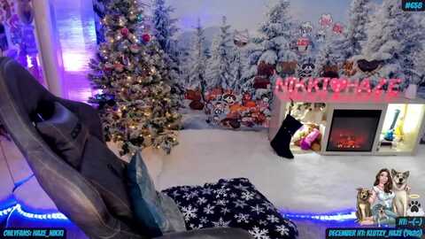 nikki_haze @ myfreecams on 20231210